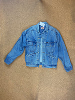 Load image into Gallery viewer, Rifle Denim Jacket with acorn embroidery on back Men&#39;s size L
