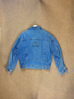 Load image into Gallery viewer, Denim jacket men&#39;s size M
