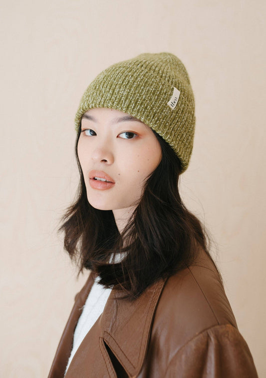 Cashmere & Merino Beanie in Olive Fleck